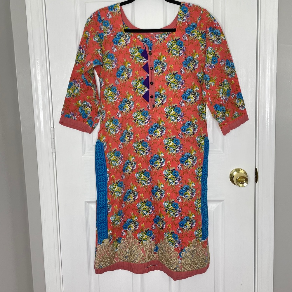 Pakistani floral pink 3 piece shalwar kameez